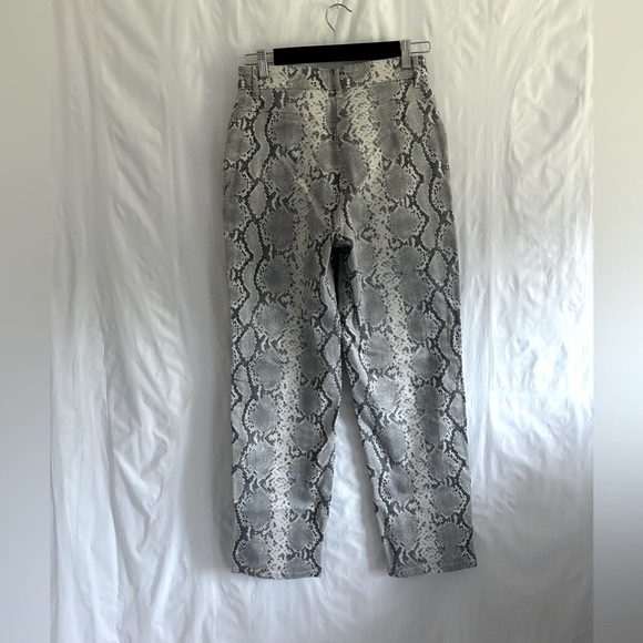 Aritzia Wilfred Free Kelsey Snake Print High Rise Baggy Utility Pants Size 6 - Picture 7 of 11